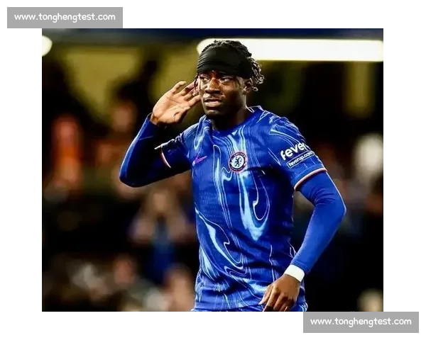 马杜埃凯训练秀顶级处理!三细节彰显阿森纳边路新核潜力