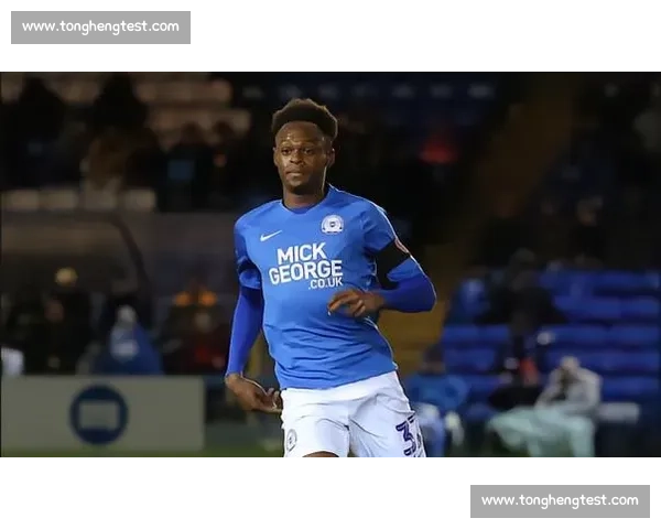 英甲锋霸杰德 - 琼斯自由身投德甲!彼得堡联痛失千万级摇钱树